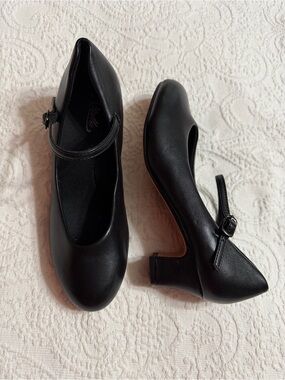 Stelle Character Dance Shoes Size 7 Women’s Mary Jane 2” Heels